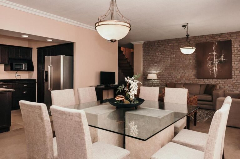 9 Holiday Inn Durango by IHG 768x511